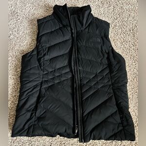 Women’s north face vest